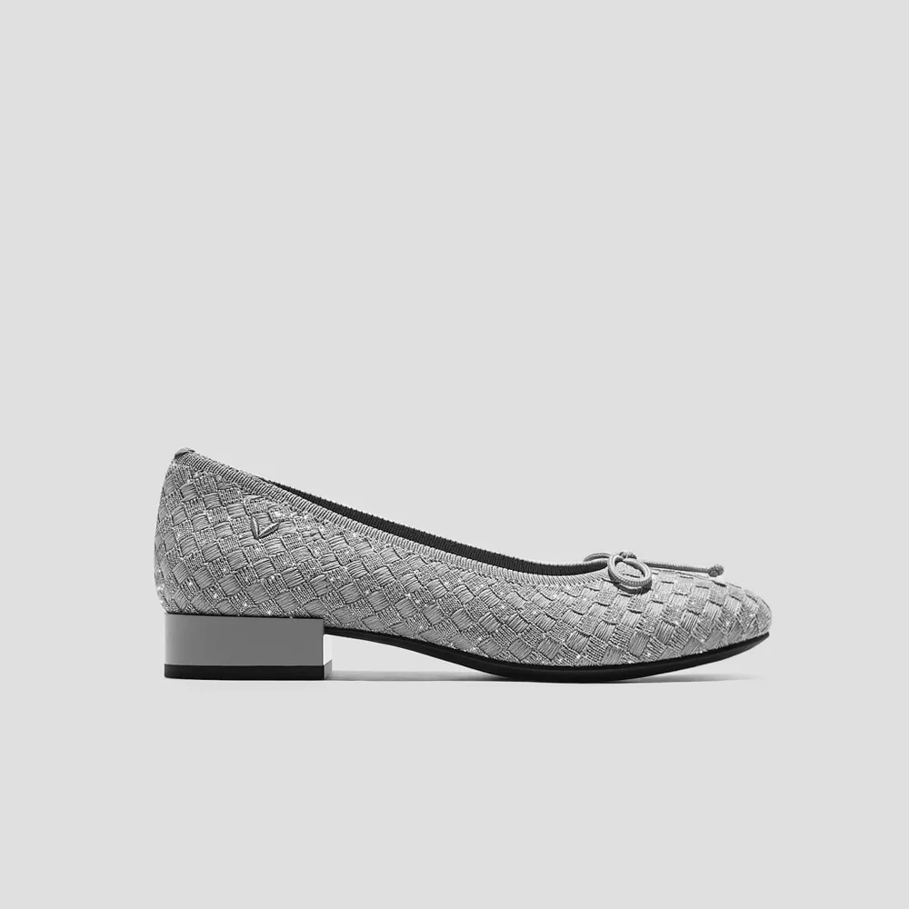 Vivaia Round-Toe Small Bow Block Heels (Bianca) - Picture 3 of 16